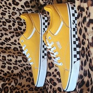 Vintage Vans Mustard w/checkered Sole